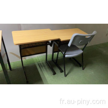 Table et chaise de l&#39;apprenant